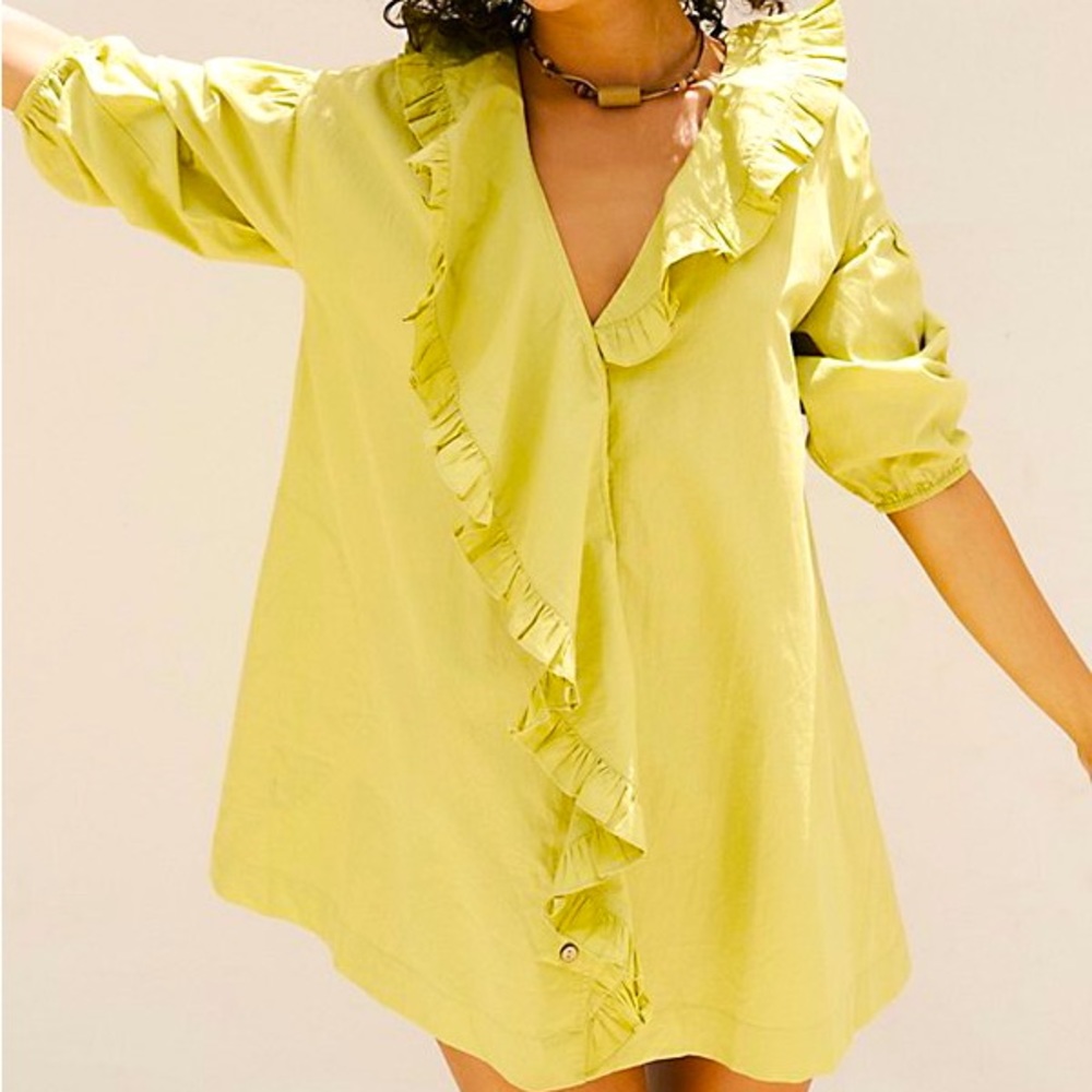 Free People Take It In Ruffle Tunic in Palm Leaf Green Size Small